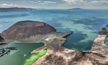 Lake turkana Kenya desert tour